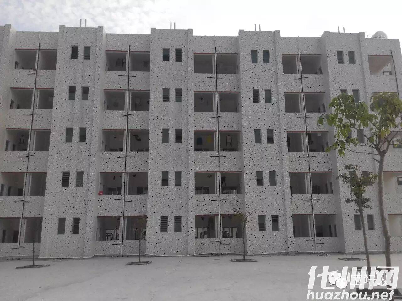 化州市宝圩镇宝圩中学简介 -2 化州市宝圩镇宝圩中学简介 -2